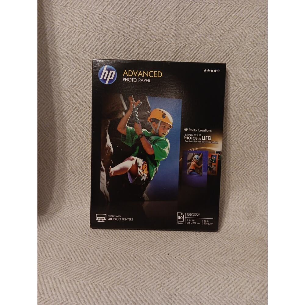 HP Advanced Photo Paper Glossy 8.5x11 Inkjet 44 Sheets Q7853A
